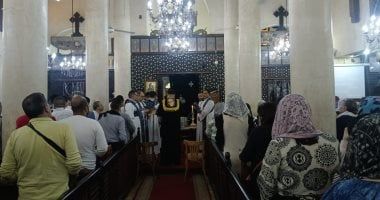 كنائس حارة زويلة تتوشح بالسواد إيذانًا ببدء أسبوع الآلام