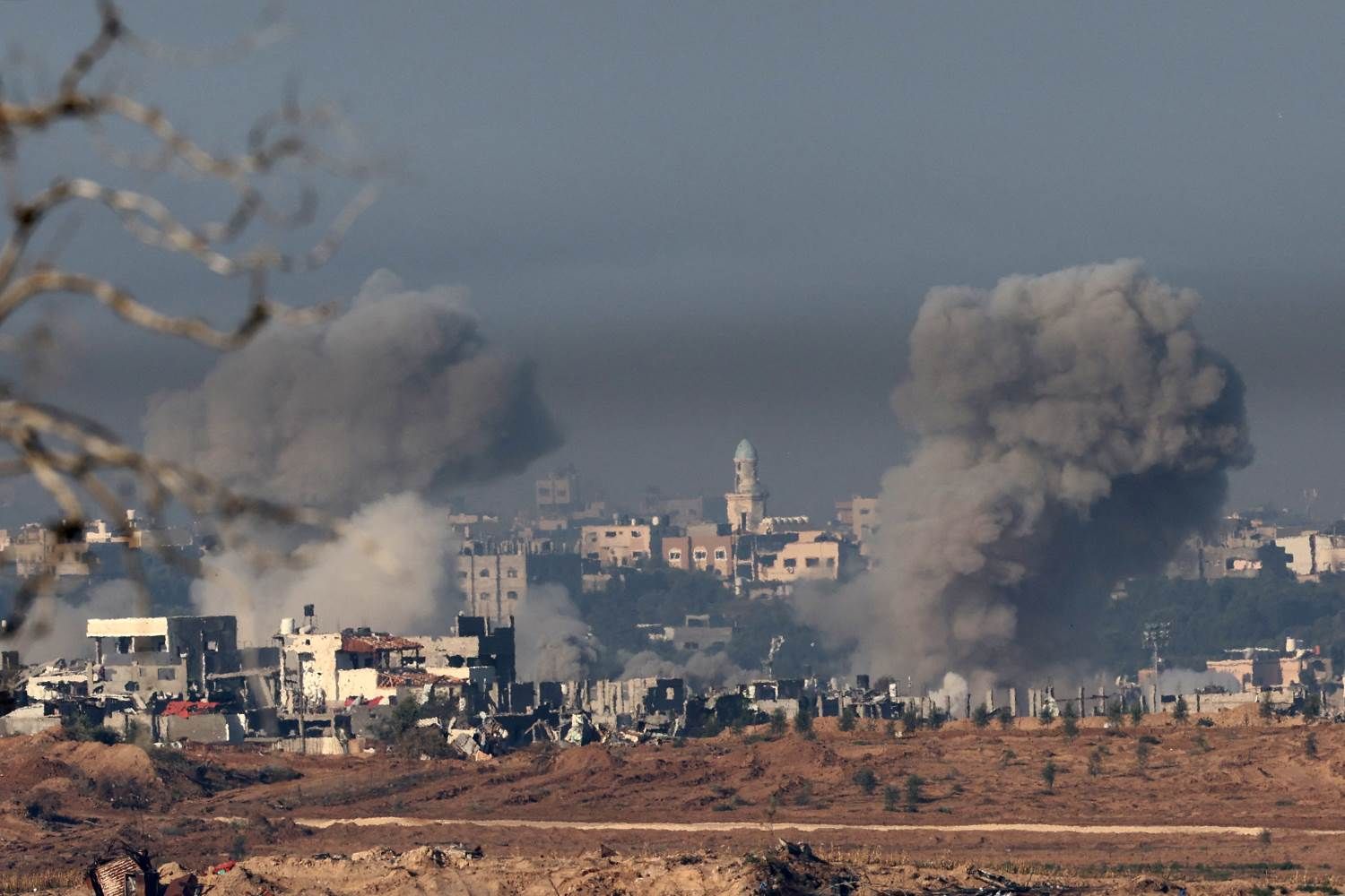 ارتفاع عدد الشهداء الفلسطينيين في القصف الإسرائيلي على قطاع غزة إلى 36 شهيدًا