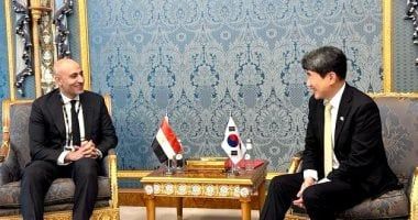 وزير التعليم يبحث تطوير منصات تعليمية تعتمد على تقنيات الذكاء الاصطناعي