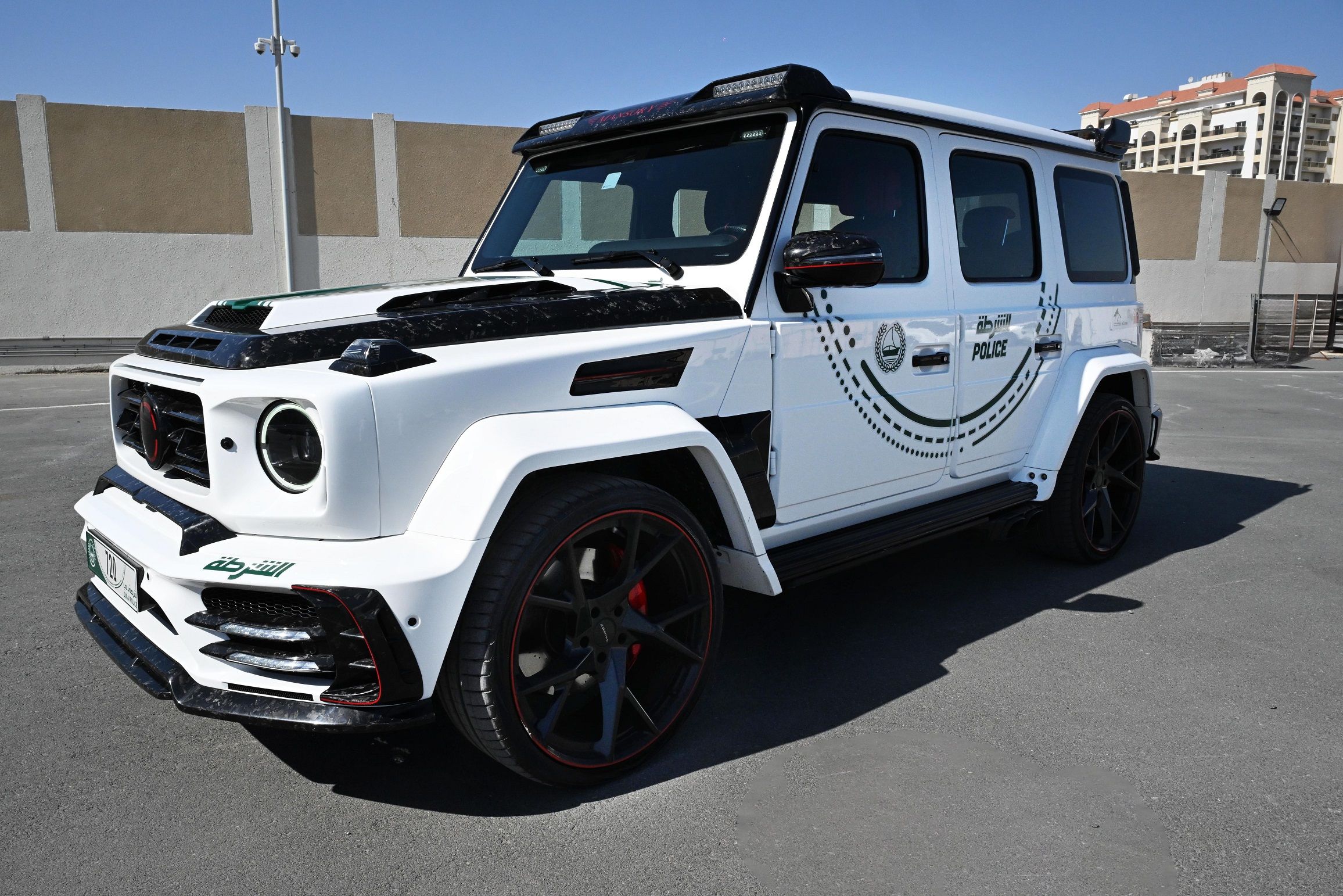 الامارات | شرطة دبي ... الدوريات السياحية نموذج للحداثة الأمنية والترويج الحضاري