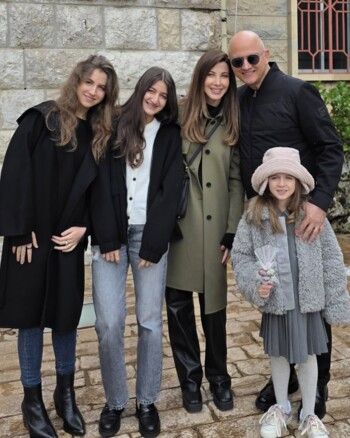 نانسي عجرم تطل بصورة عائلية