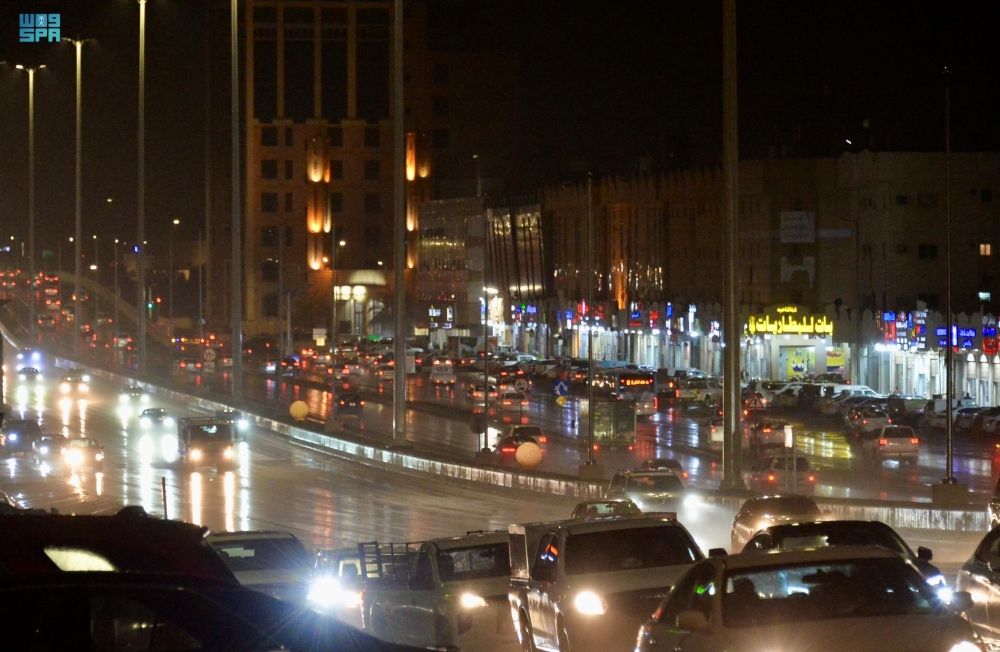 طقس الأحد.. أمطار رعدية ورياح مثيرة للأتربة على أجزاء من 12 منطقة