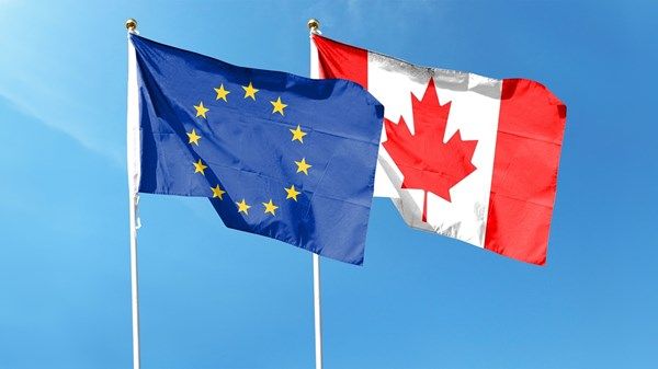 الاتحاد الأوروبي وكندا يبرمان اتفاقية بشأن بيانات سجل أسماء المسافرين