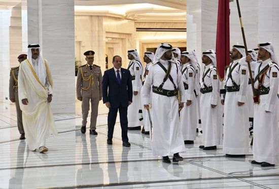 الرئيس السيسى يؤكد أهمية زيادة حجم التبادل التجارى وتعزيز الاستثمارات القطرية فى مصر