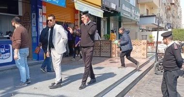 حى البساتين يشن حملة مكبرة لتنفيذ قرارات غلق وتشميع محلات بدون ترخيص.. صور