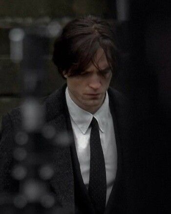 شخصية بروس واين في "Batman" إستوحيت من الراحل كيرت كوبين وهذا ما ربط بينهما