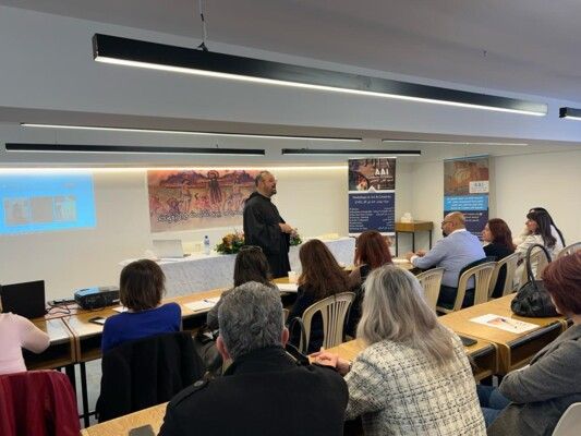 المعهد الفني الأنطوني الدكوانة نظم ندوة عن الالام والصلب ما بين الكلمة والايقونة