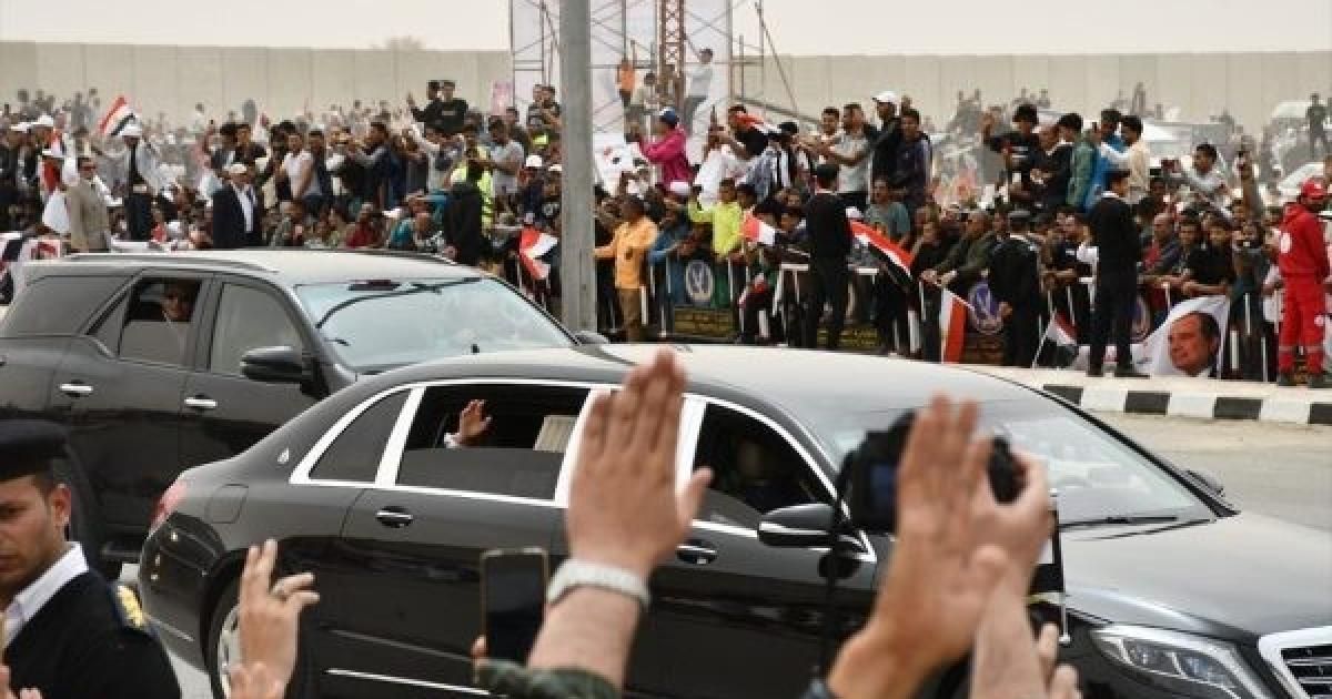 بالفيديو والصور: ماكرون والسيسي يزوران العريش - رفض شعبي مصري لتهجير غزة