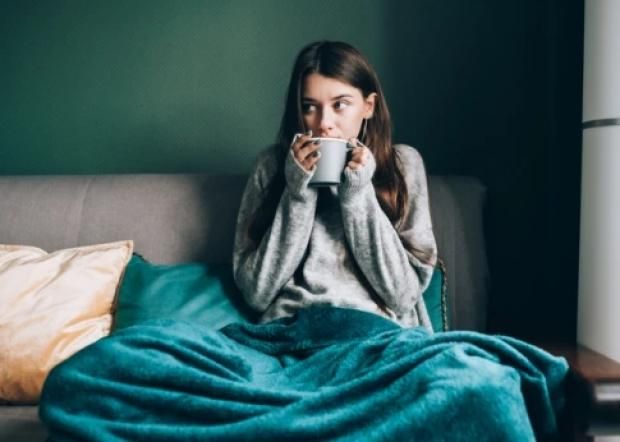 عادات لا تفعلها قبل النوم.. تسبب الأرق وتقلل راحتك