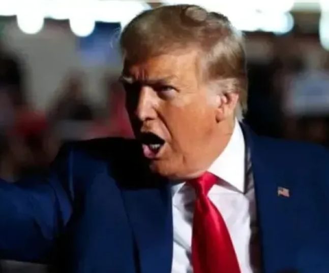 ترامب ينشر فيديو يوثق اصطياد شخص في اليمن.. ويوجه رسالة للحوثيين (شاهد)