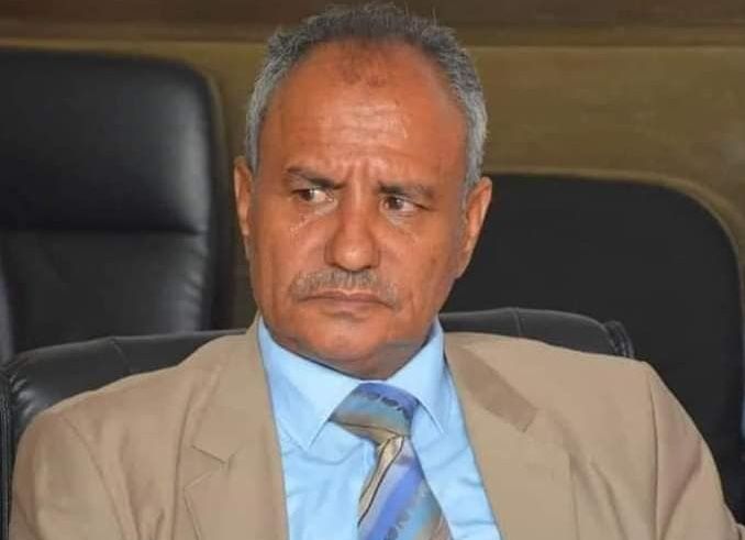 تربية تعز تهدد باتخاذ إجراءات قانونية ضد مدراء المدارس التي تواصل الإضراب