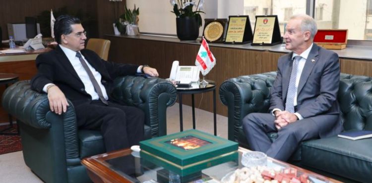 سفير أستراليا بحث مع وزير الإعلام بسبل التعاون وأكد أهمية تطوير دور المؤسسات بلبنان
