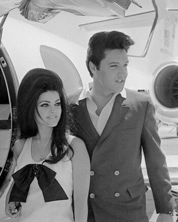 طائرة إلفيس بريسلي الفارهة تباع بسعر زهيد جداً والسبب!