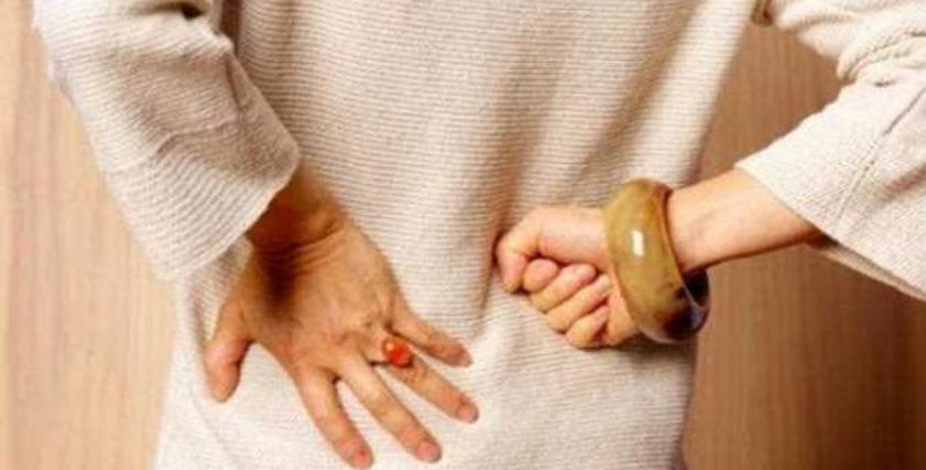 أعراض شائعة تشير إلى الإصابة بتليف الكلى.. اذهب للطبيب فورا