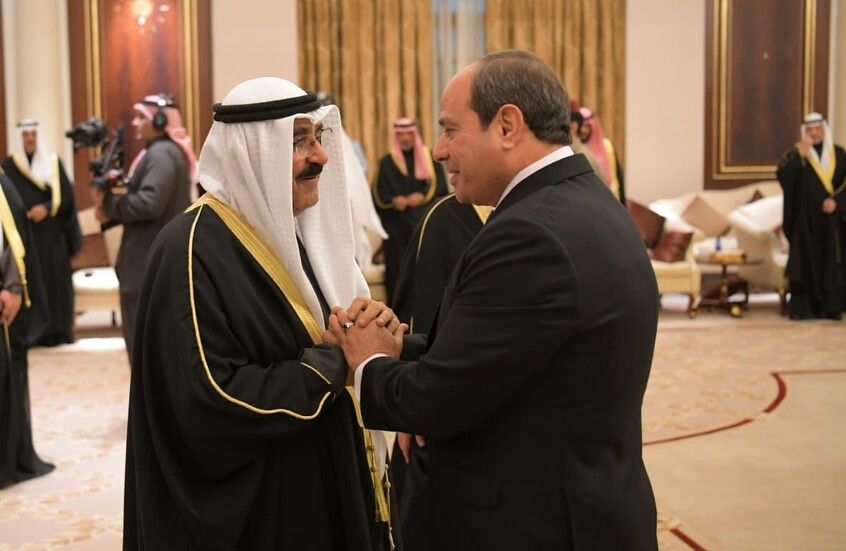 الخليج اليوم .. الكويت تستقبل السيسي بالمقاتلات الحربية في ثاني محطات جولته الخليجية