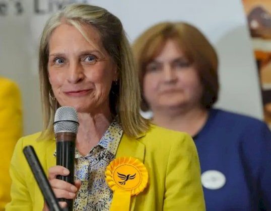 لندن تحتج لدى بكين وهونغ كونغ