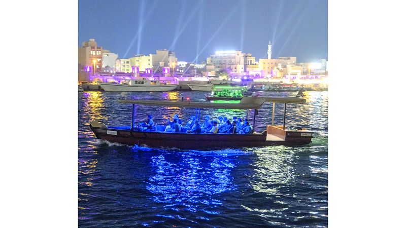 الامارات | بين أنوار ديرة وبر دبي