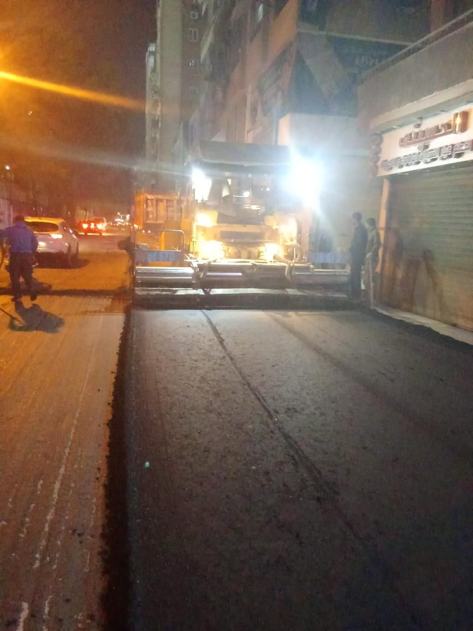 محافظ القاهرة يوجه باستكمال تطوير ورصف الطرق ضمن الخطة الاستثمارية.. صور