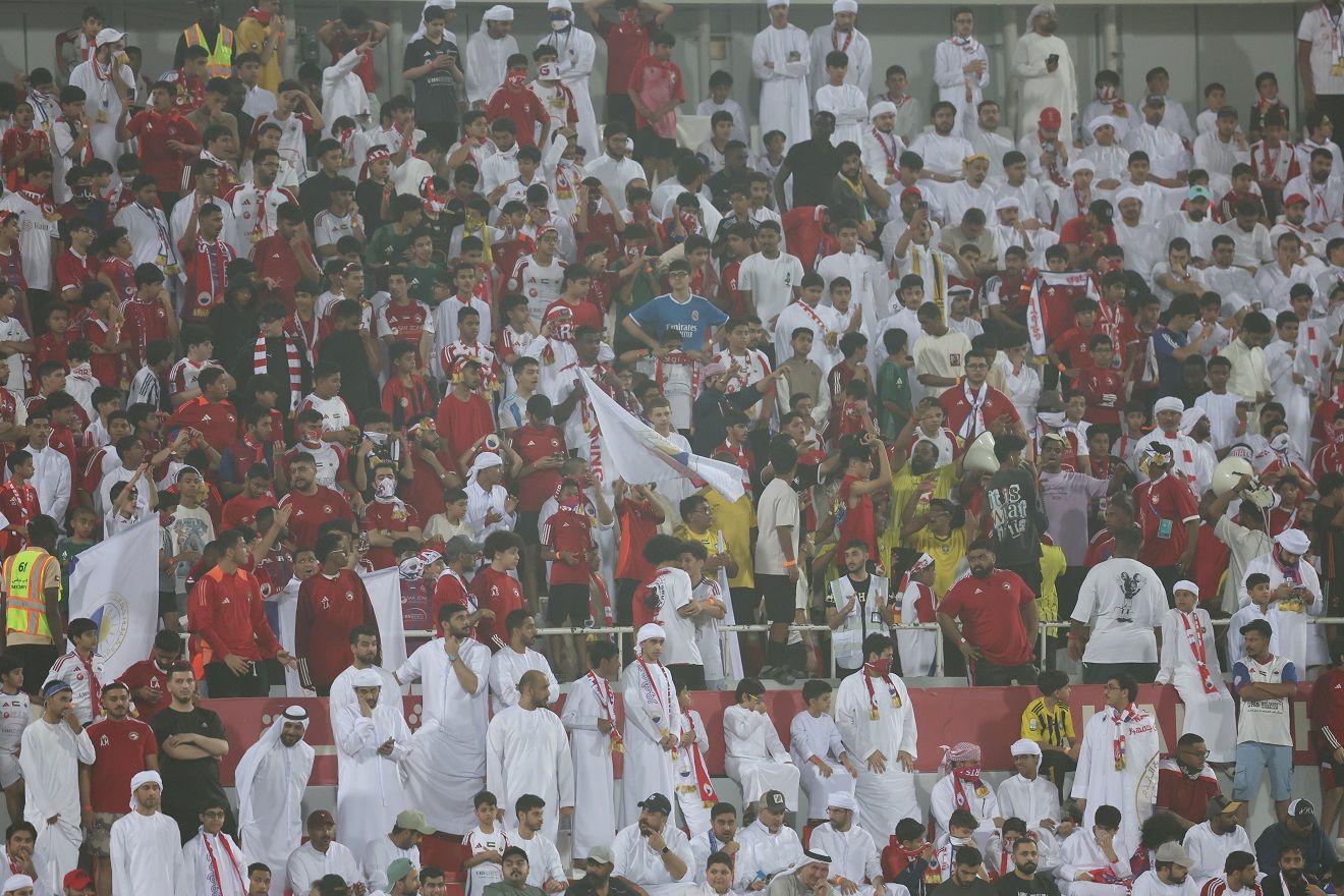 الامارات | مسيرات فرح لجماهير الشارقة ابتهاجاً بالتأهل إلى نهائي دوري أبطال آسيا