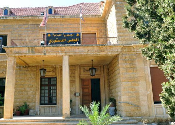 10 نواب قدموا مراجعة طعن في دستورية قانون تمديد خدمة الضباط العامين من رتبة عميد وما فوق