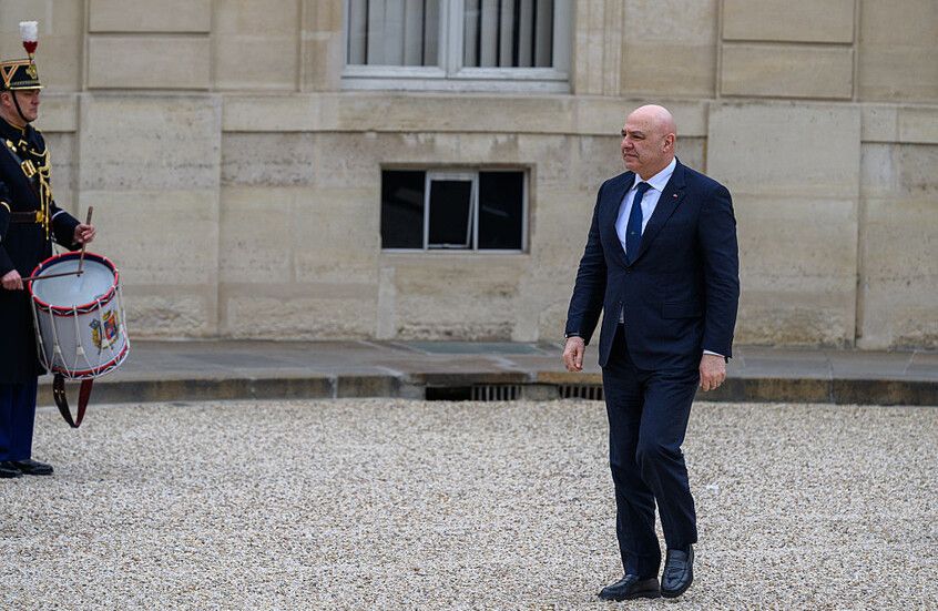 الخليج اليوم .. الرئيس اللبناني يجري زيارة رسمية إلى قطر