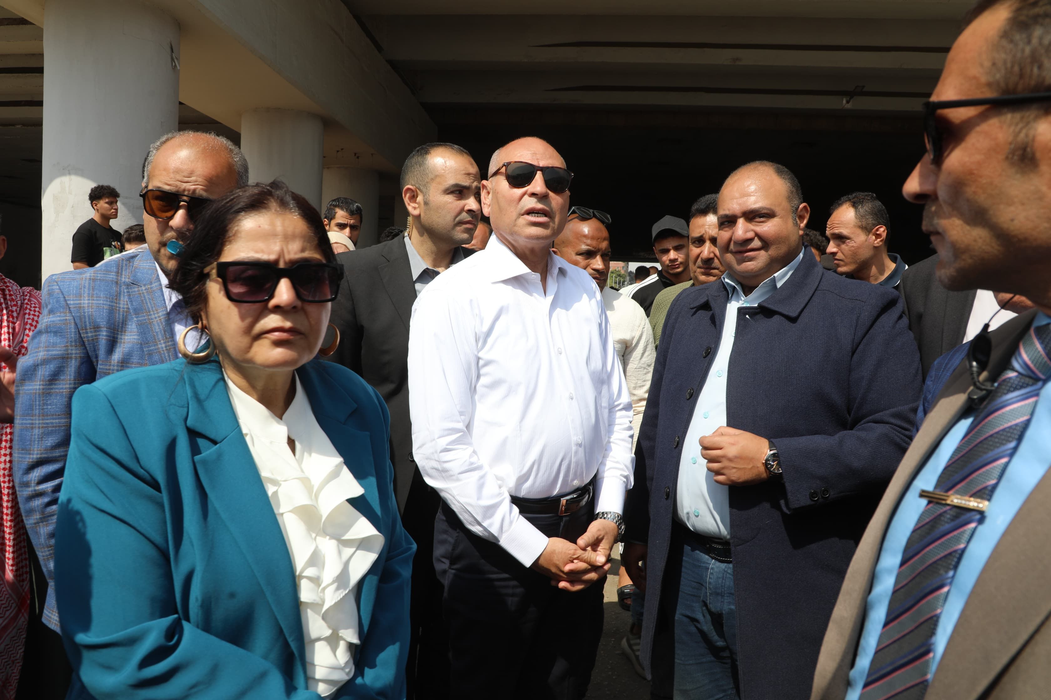 محافظ القاهرة يوجه بتطوير وتشجير محيط موقف السلام الجديد.. صور