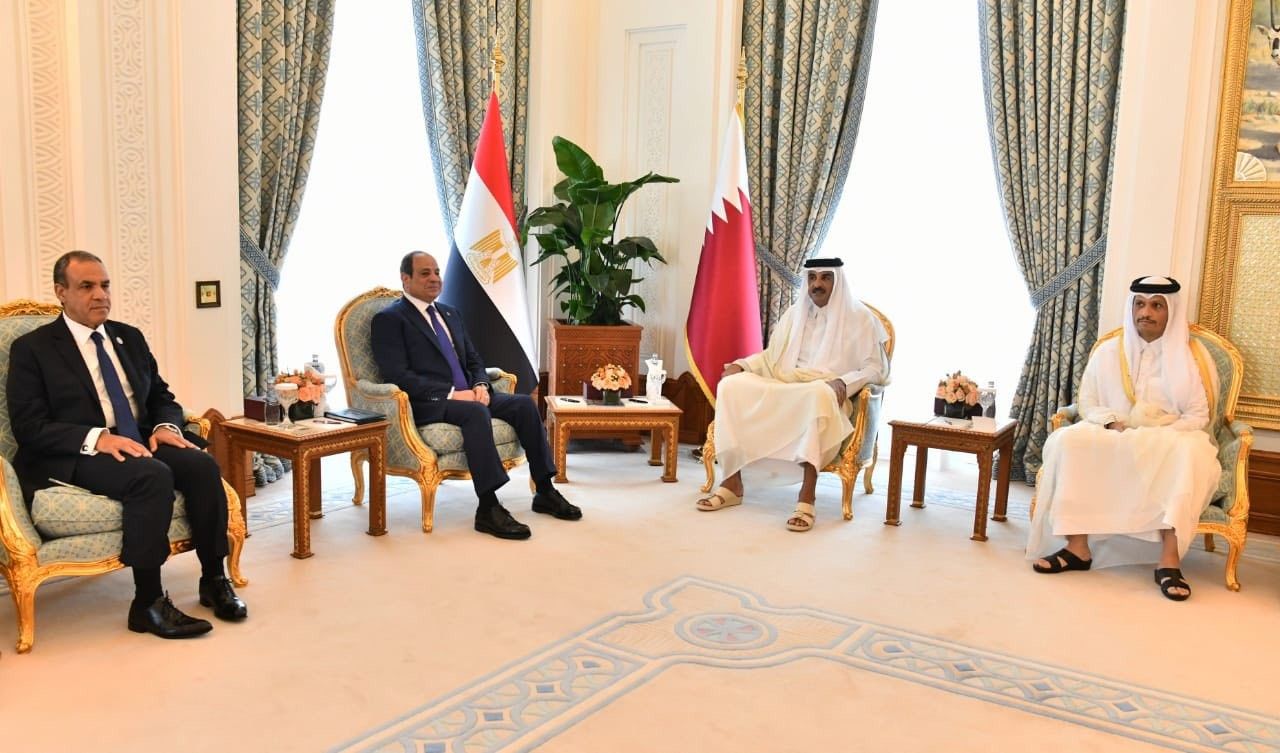 دون تهجير الفلسطينيين - الرئيس المصري وأمير قطر يدعمان خطة إعادة إعمار غزة