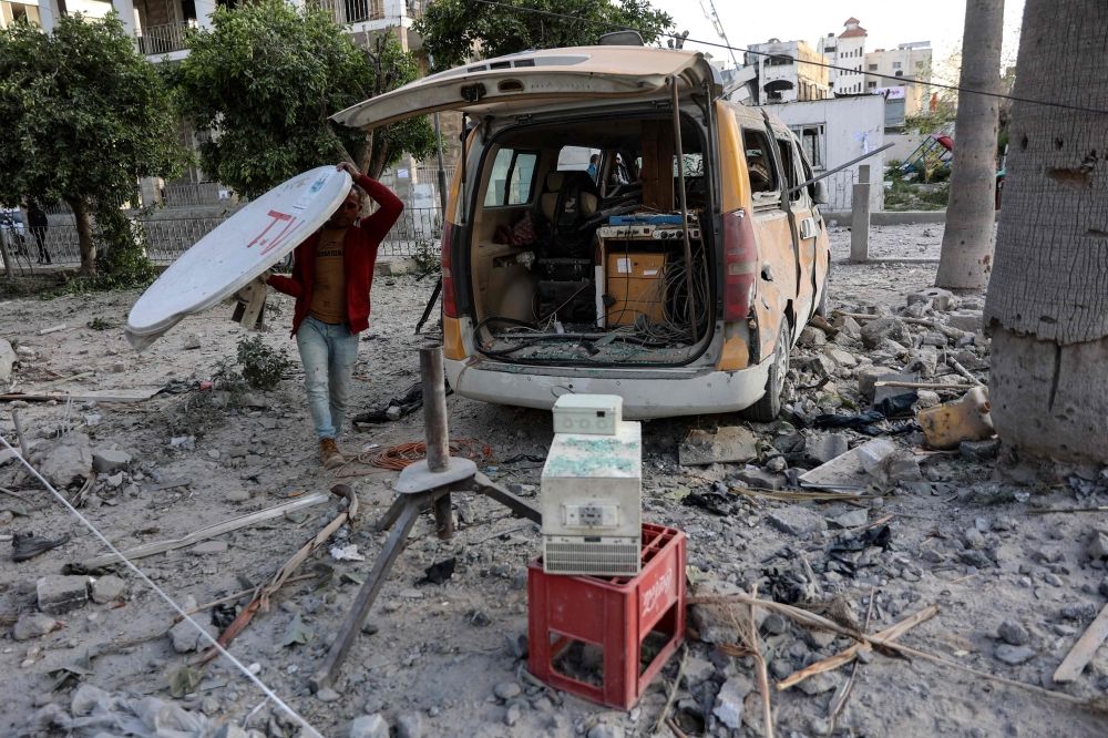 جراء الاعتداءات الإسرائيلية.. خروج آخر مستشفى في غزة عن الخدمة