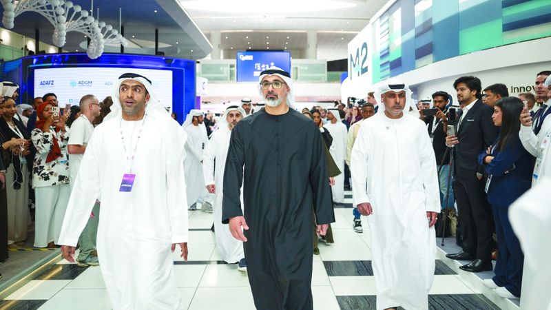 الامارات | خالد بن محمد يشهد انطلاق فعاليات «أسبوع أبوظبي العالمي للصحة 2025»