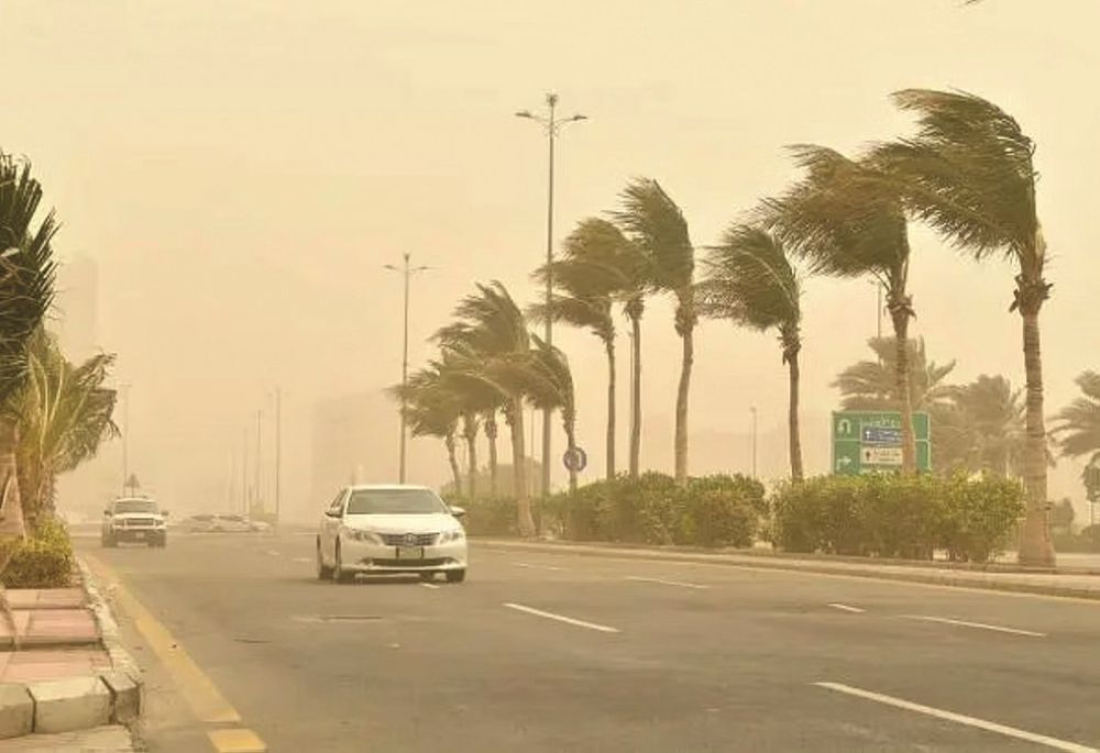 "الأرصاد" ينبه من عوالق ترابية ورياح شديدة على عدة مناطق