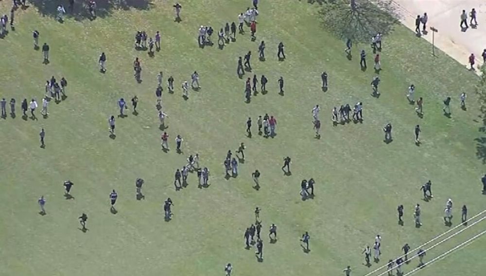 تضم 1000 طالب.. إطلاق نار في مدرسة ثانوية بمدينة دالاس الأمريكية