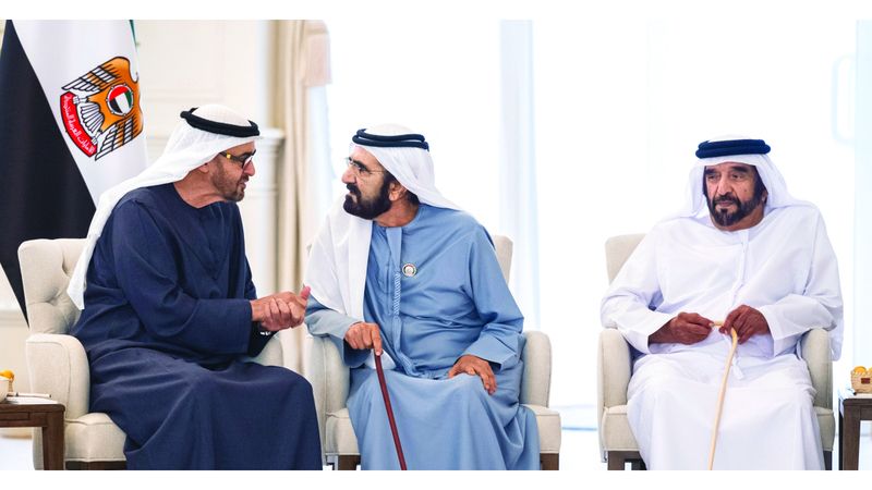 الامارات | رئيس الدولة ومحمد بن راشد يبحثان شؤون الوطن والمواطن