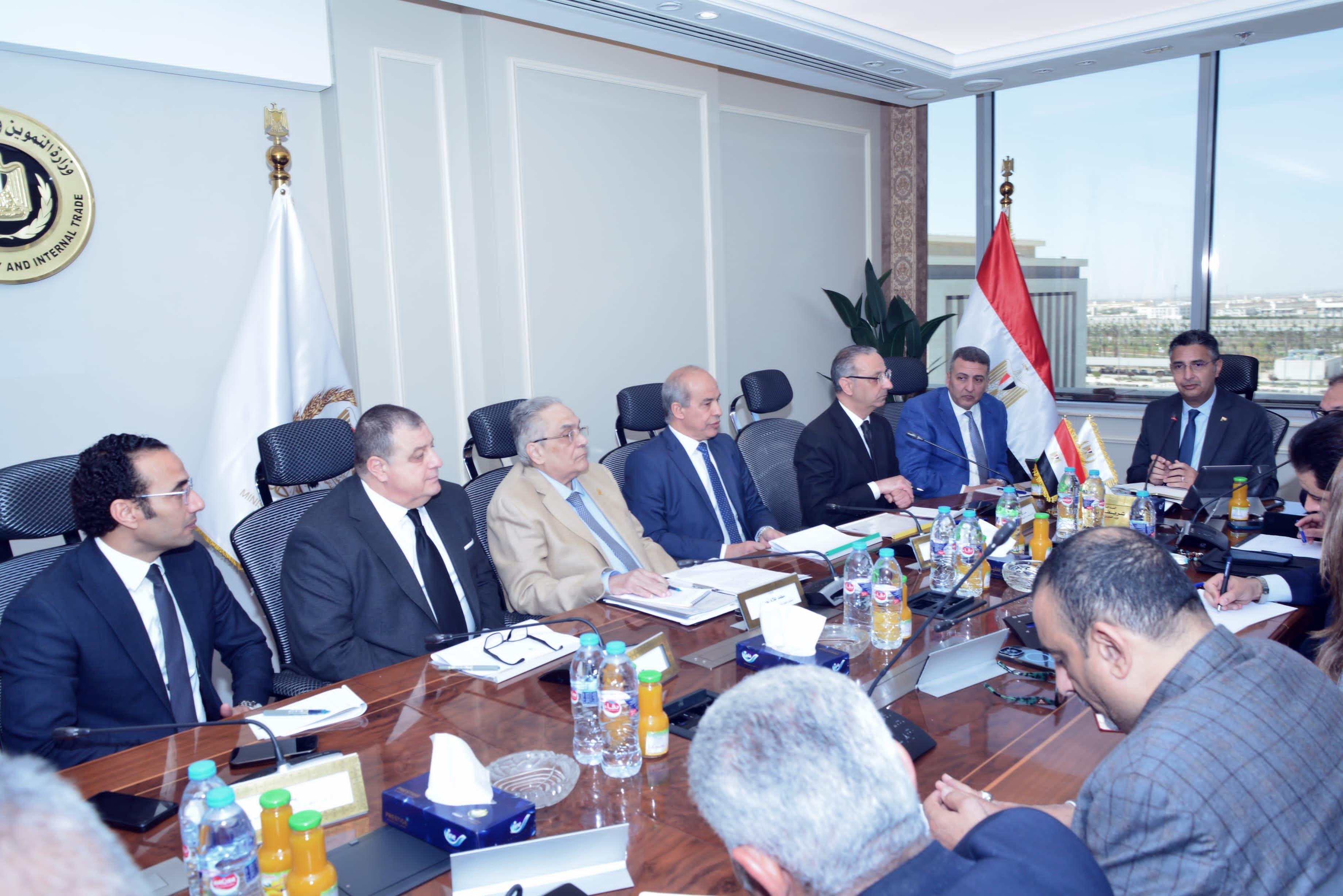 وزير التموين يوجه بصرف مستحقات الموردين للقمح المحلى خلال 48 ساعة