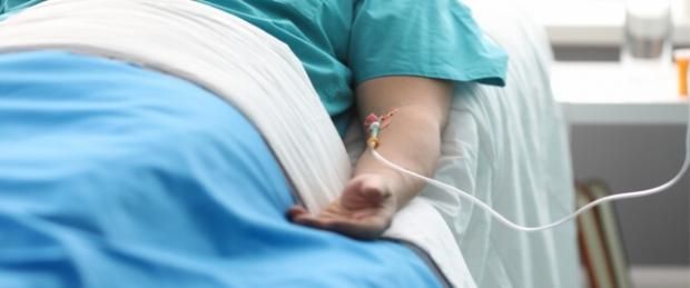 طبيب يكشف تفاصيل مفاجئة عن إصابة فهد المولد.. هل سيعود من الغيبوبة؟