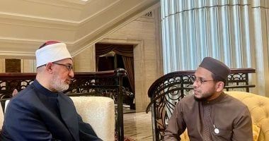 مفتى الجمهورية يلتقى نظيره السنغافورى فى أبو ظبي لبحث سُبُل تعزيز التعاون