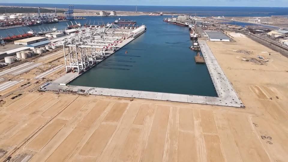 وزارة النقل تكشف نسب تنفيذ محطة حاويات تحيا مصر 1 فى ميناء دمياط.. صور