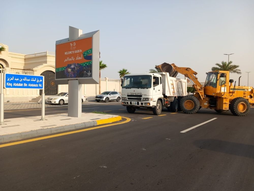 خلال 3 أشهر.. رفع 2154 طناً من النفايات والأنقاض من اللهابة