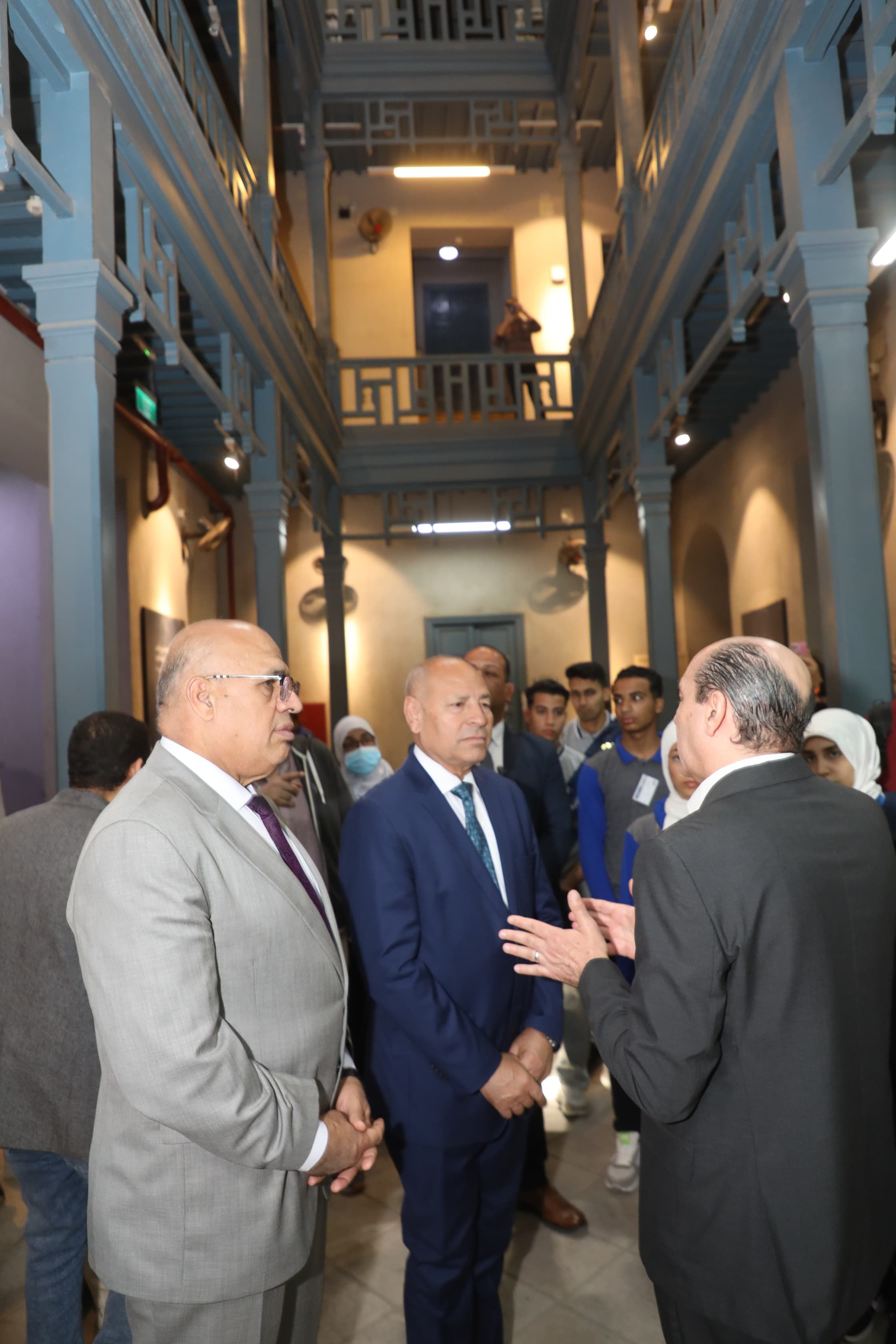 محافظ القاهرة يتفقد متحف الأديب العالمى نجيب محفوظ.. صور