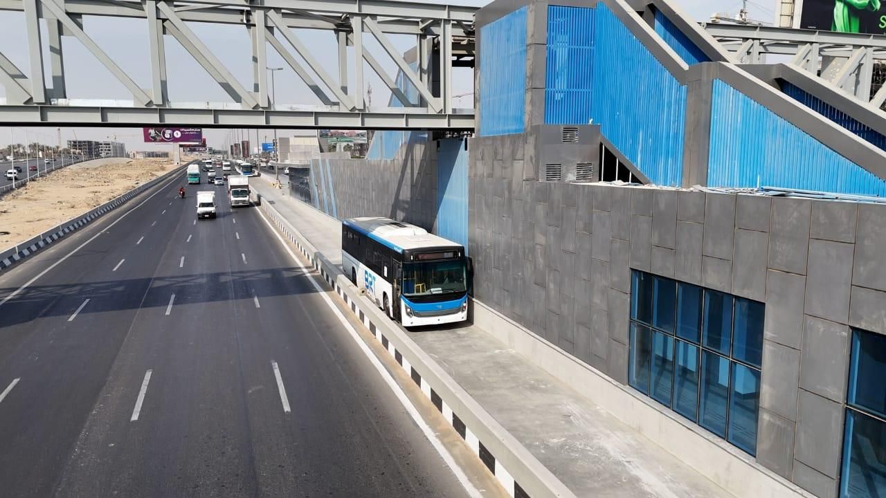 النقل تبدأ تدريب سائقى الأتوبيس الترددى BRT على الدائرى تمهيدا لتشغيله
