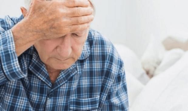 كيف تنقذ نفسك من السكتة الدماغية؟.. أعراض انسداد «شرايين المخ» وطرق العلاج