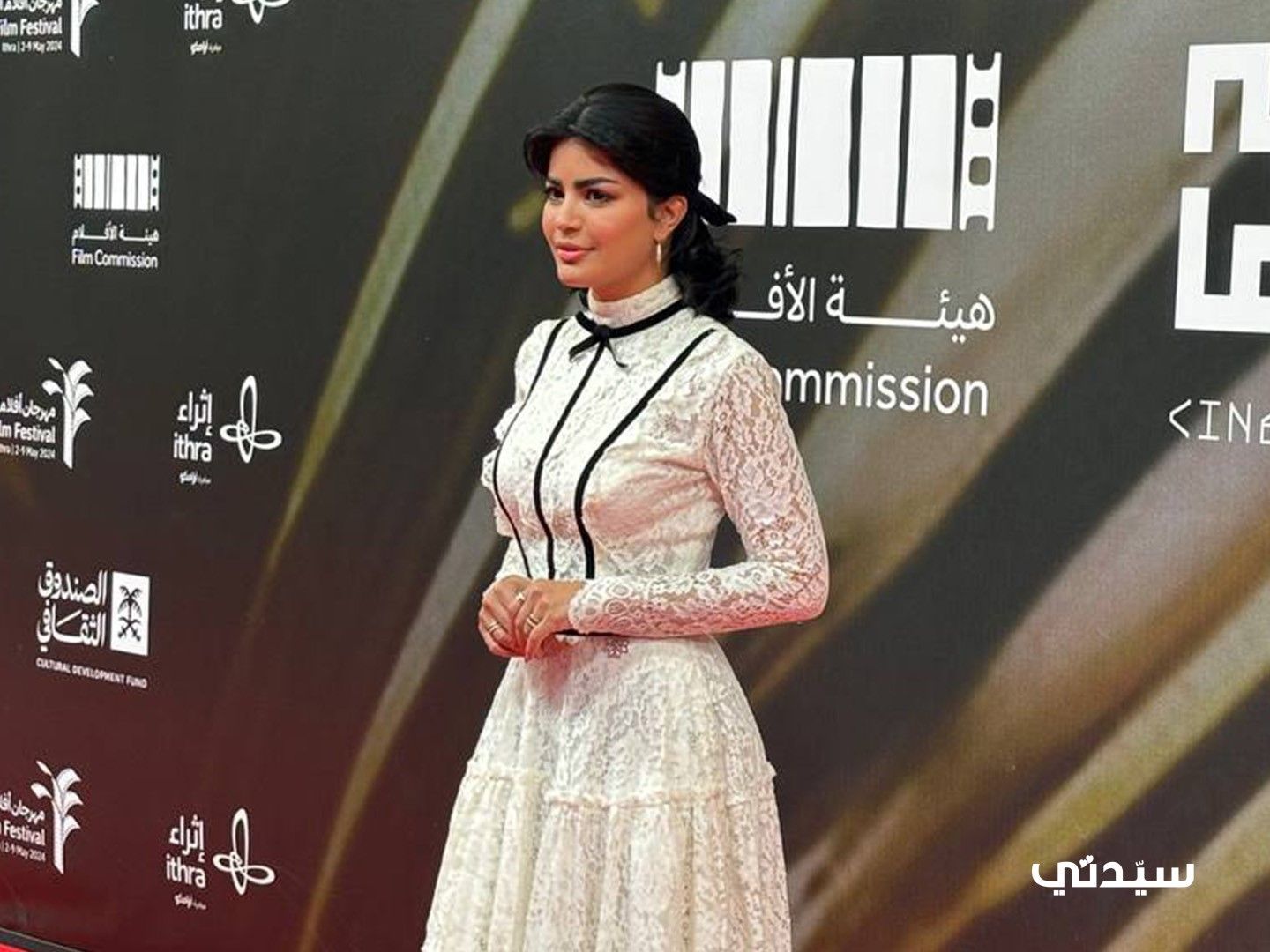 مكياج وتسريحات شعر تألقت بها النجمات في مهرجان أفلام السعودية بدورات سابقة