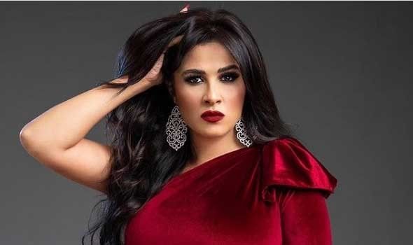 ياسمين عبد العزيز وهانى سلامة يكسران غياب 7 و14 سنة عن السينما