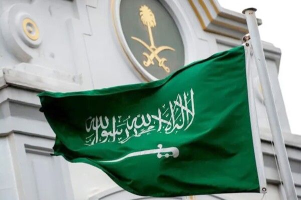 الجريدة: تحضيرات لقمة رباعية تجمع السعودية وأميركا وسوريا ولبنان خلال زيارة ترامب الى الرياض