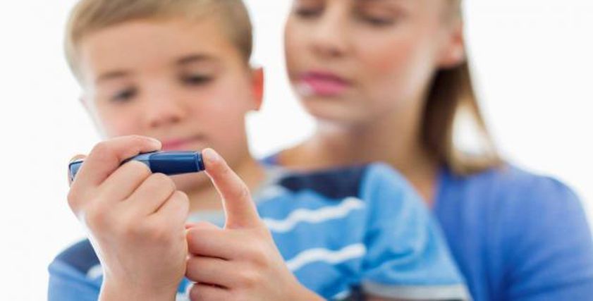 أعراض مقاومة الأنسولين عند الأطفال.. كيف تحمي ابنك من المضاعفات؟