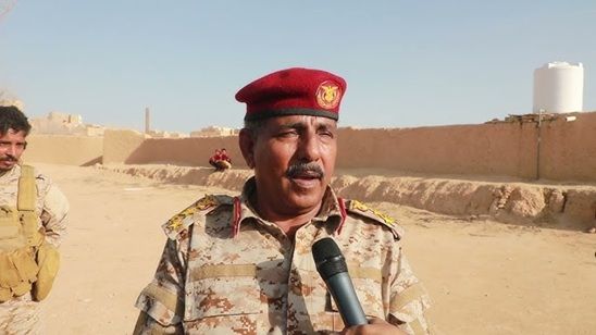 بأوامر عليا...بعد احتجازه في حضرموت...نقل قائد المنطقة العسكرية الثانية إلى السعودية برفقة لجنة تحقيق"تفاصيل"