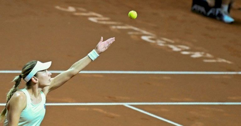 دورة شتوتغارت: ألكسندروفا تقصي الموهبة الصاعدة أندرييفا