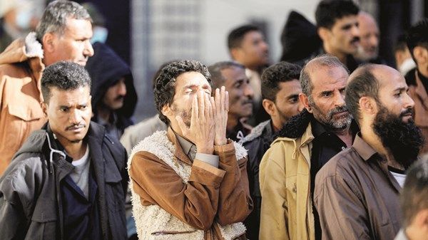 اليمن: إنهاء التهديد الحوثي مرهون بتجريد موارده