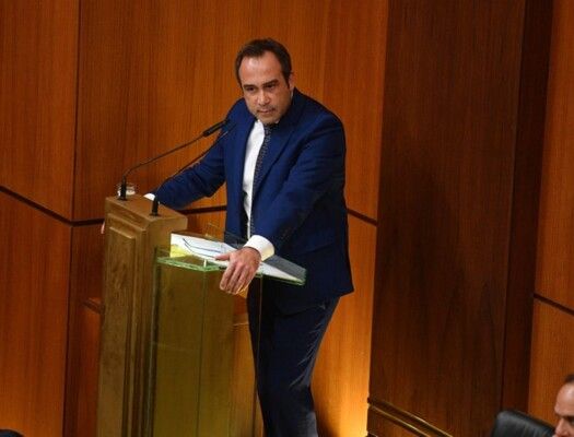 نبيل بدر: سلاح حزب الله أصبح عبئا على لبنان والحزب أصبح ملزما بتسليم سلاحه إلى الدولة اللبنانية