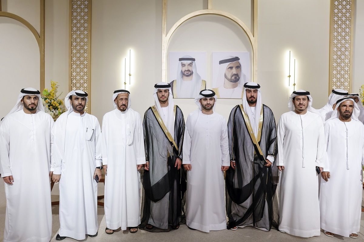 الامارات | منصور بن محمد يحضر أفراح الكتبي والمزروعي