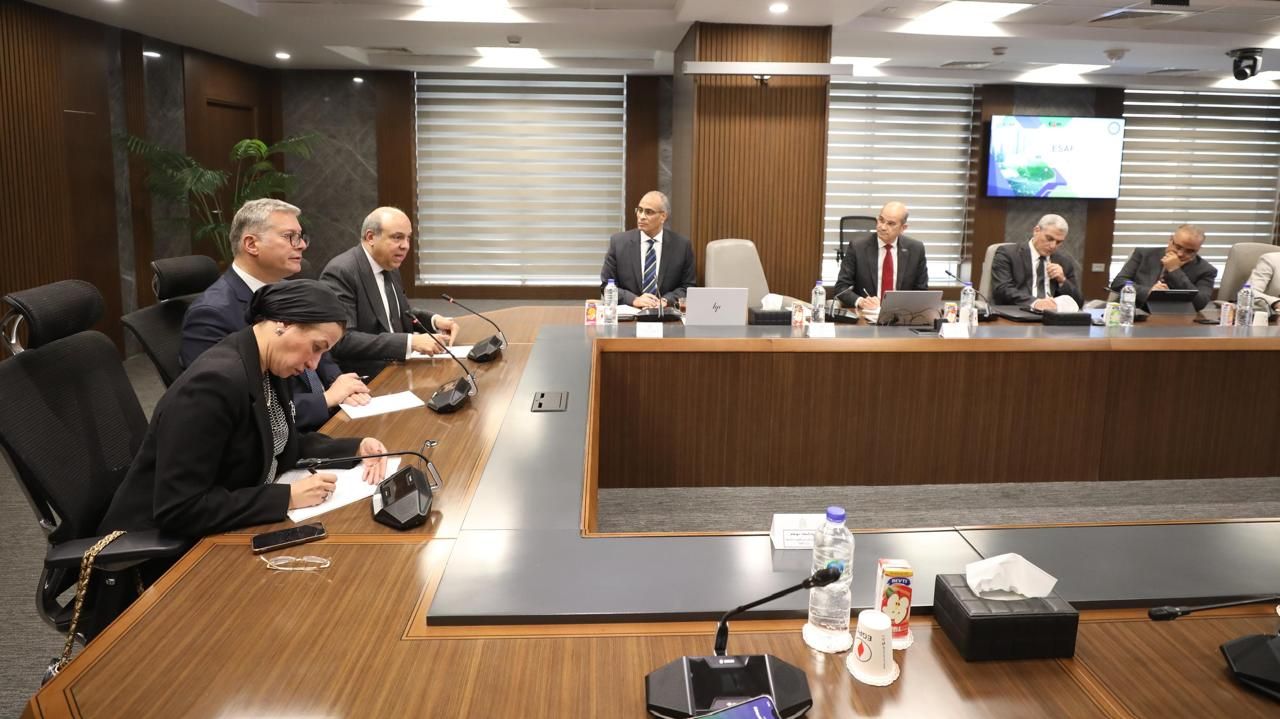 وزراء البترول والبيئة والطيران يبحثون التعاون فى إنتاج وقود الطائرات المستدام